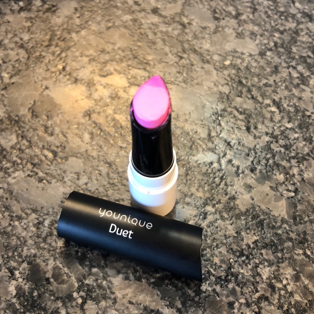 Younique Duet Lipstick - Seeing Double